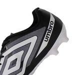 Botin-Campo-Umbro-Beat-Hombre