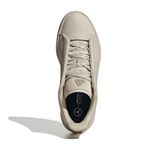 JR1149-4.jpg